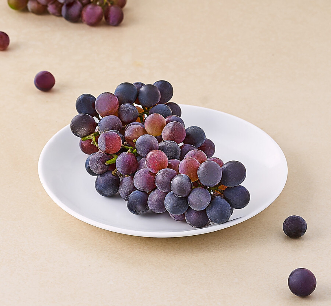 Black seed grapes 
